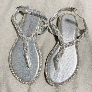 Toddler sandals with little diamonds